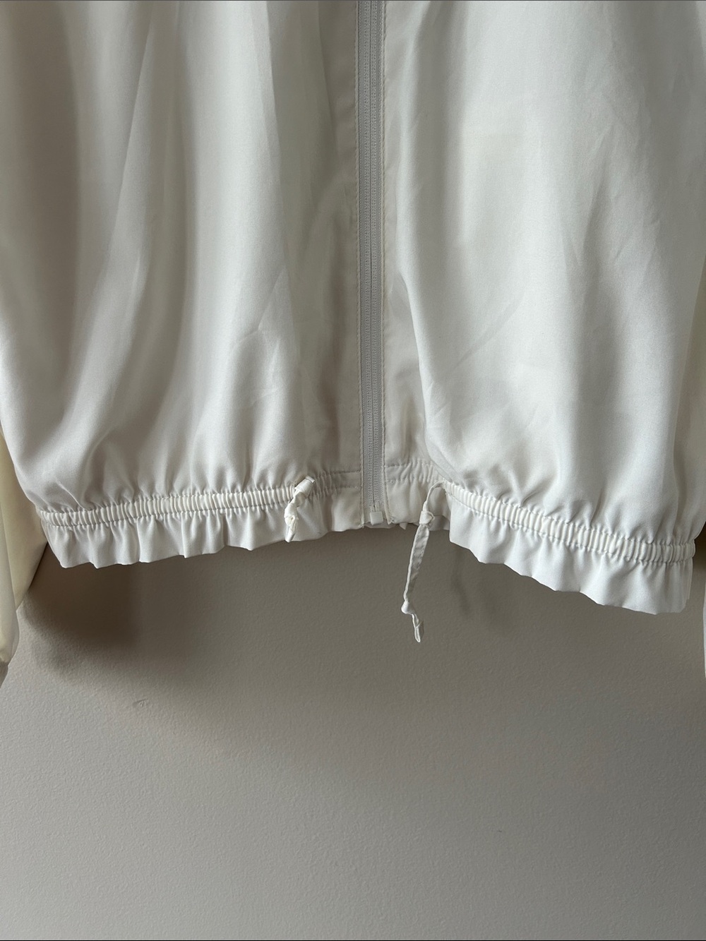 Old Navy StretchTech Packable Ruffle-Trim Jacket - Picture 4 of 9